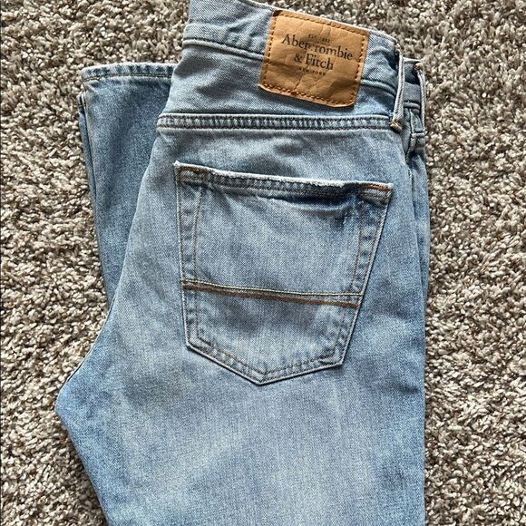 Abercrombie and Fitch Men's Light Blue Jeans in Size W31 L30 - Picture 15 of 15